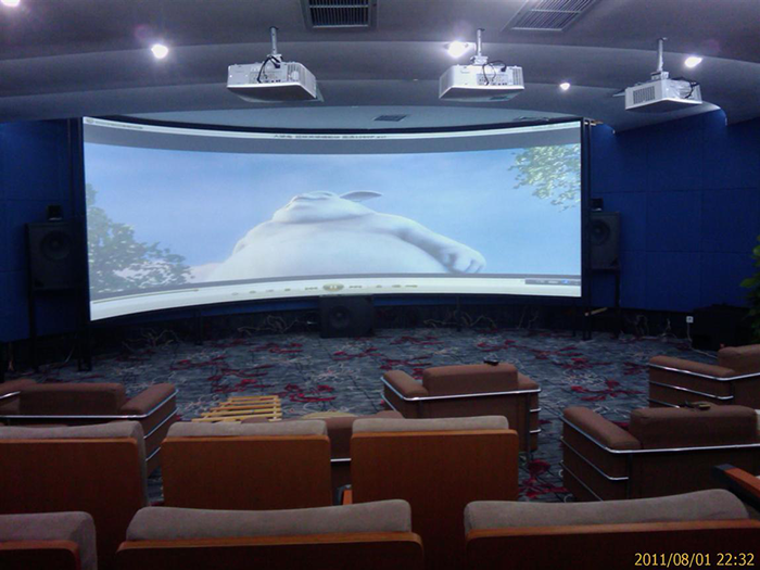 威海卓達房地產(chǎn)銷售大廳影音室工程